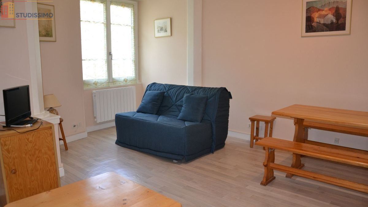 Studio 35m² La Bourboule - 1er étage, DPE D - Photo 1