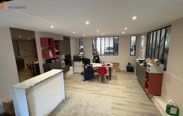 Studio 300m² Clermont-Ferrand 63000 - Photo 1