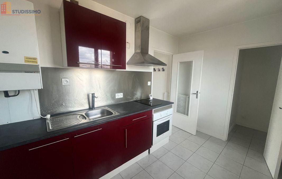 Studio 32m² Clermont-Ferrand 63100 - Parking, vue Montjuzet - Photo 3