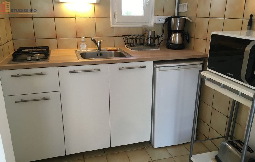 Studio meublé 21m² Hyères - Pour étudiant, meublé - Photo 3