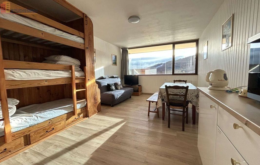Studio 28m² Besse-et-Saint-Anastaise - Rénové, grand volume - Photo 5