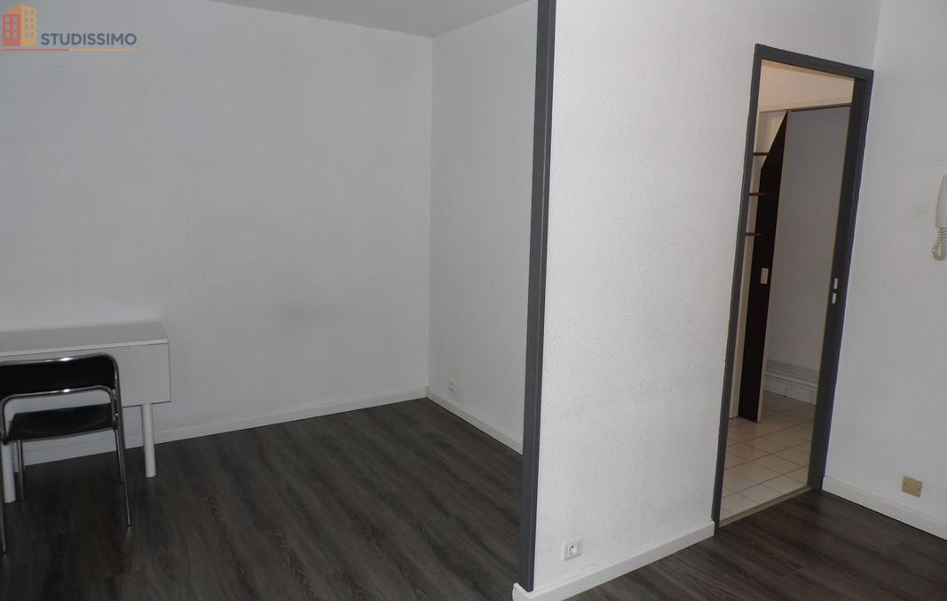 Studio 21m² Clermont-Ferrand centre-ville - Proche facs, lumineux - Photo 1