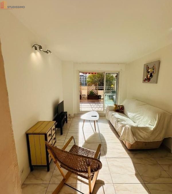 Studio meublé 15m² Toulon - Meublé, DPE D - Photo 1