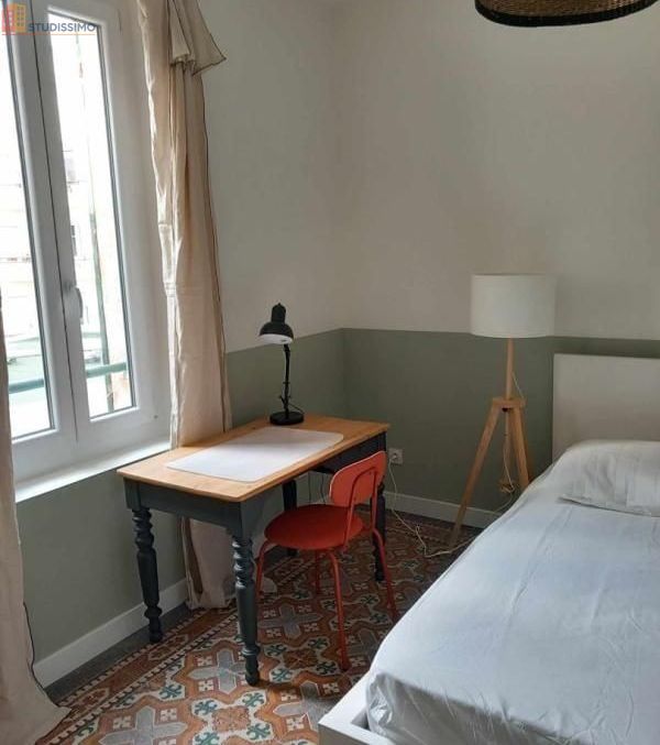 Studio meublé 12m² Toulon 83000 - Calme, 6e étage - Photo 2