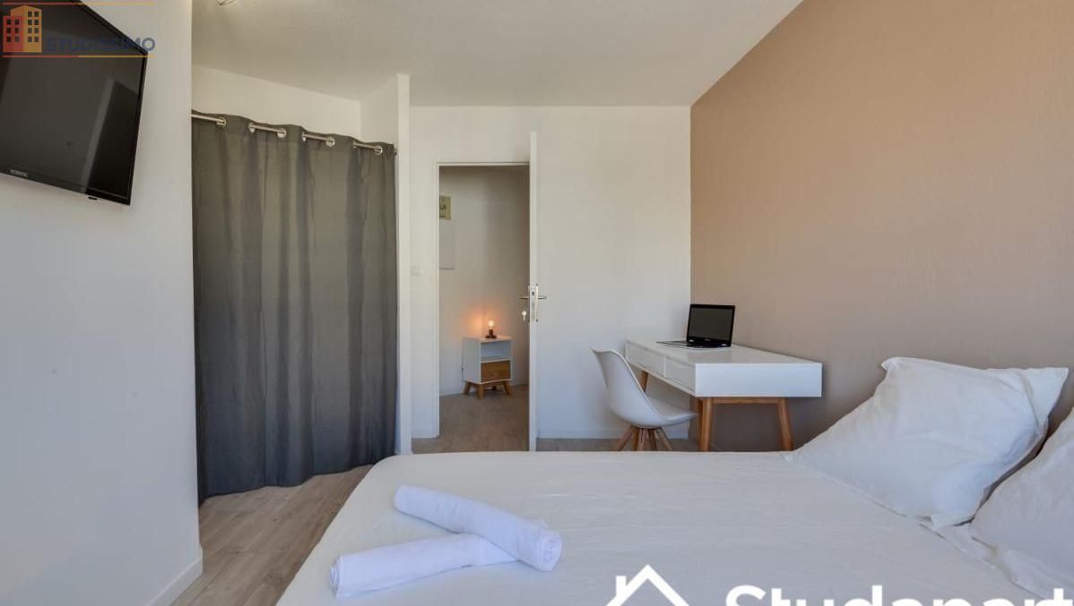 Studio meublé 16m² Toulon 83000 - Meublé, DPE B - Photo 1