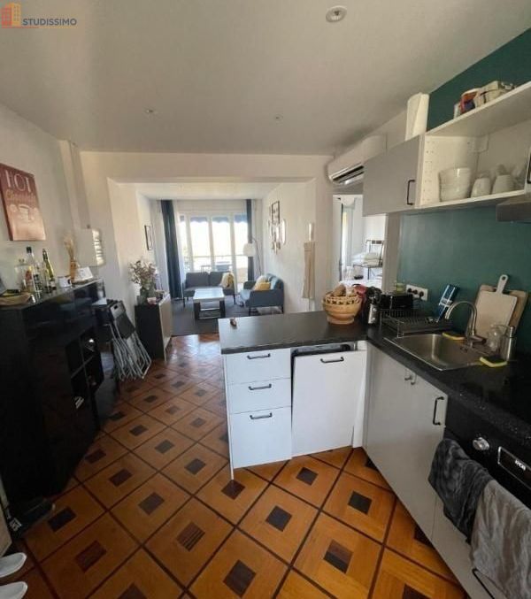 Studio meublé 9m² Toulon - Étage élevé, DPE B - Photo 2