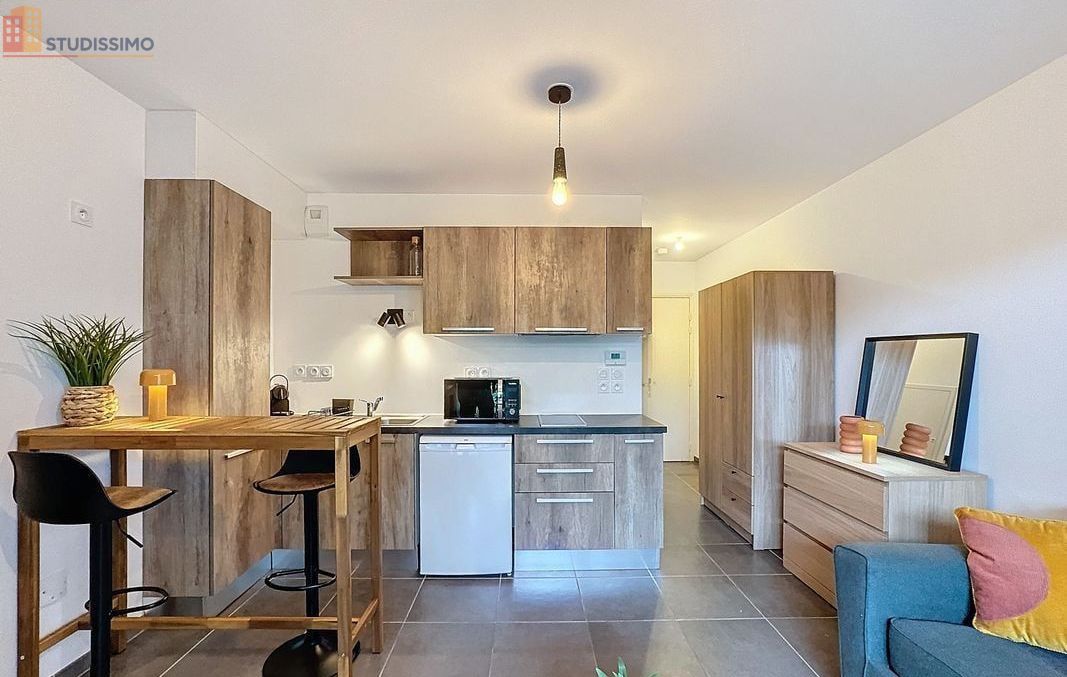 Studio meublé 24m² Toulon - Terrasse, résidence avec piscine - Photo 2