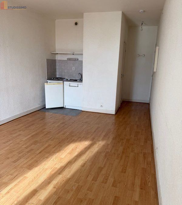 Studio 23m² Clermont-Ferrand 63000 - Dernier étage, lumineux - Photo 2