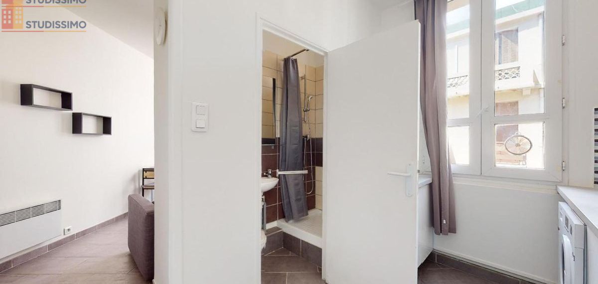Studio meublé 21m² Toulon 83200 - Meublé, 3e étage - Photo 9