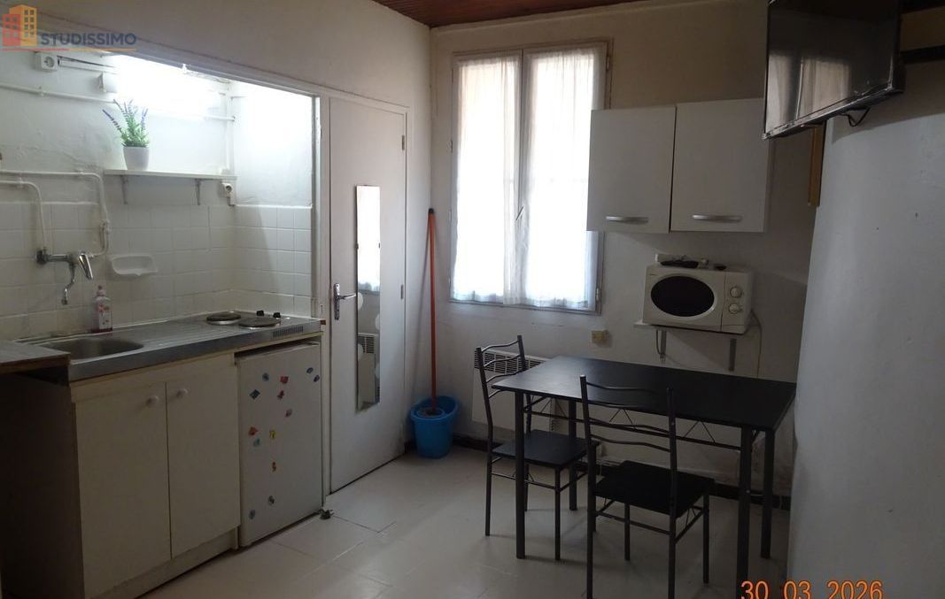 Studio meublé 15m² Toulon centre - Calme, lumineux - Photo 4