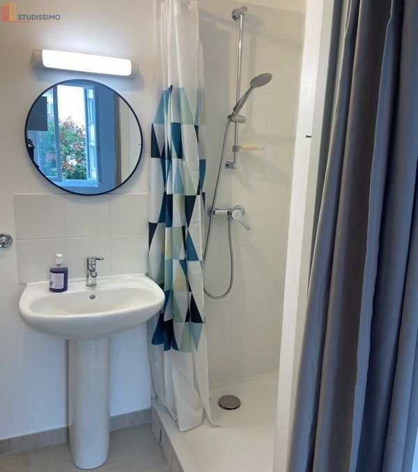 Studio meublé 15m² Toulon 83100 - Meublé, DPE C - Photo 1