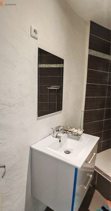 Studio meublé 18m² Saint-Maximin-la-Sainte-Baume - Meublé, 1er étage - Photo 2