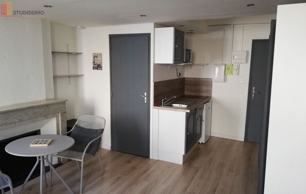 Studio meublé 20m² Brignoles centre - Meublé, 2e étage - Photo 8