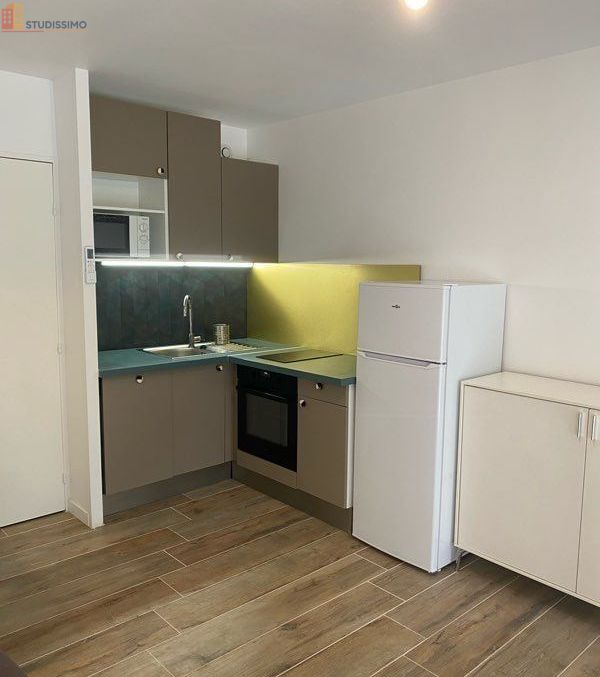 Studio meublé 22m² Sanary-sur-Mer - Terrasse, parking - Photo 5