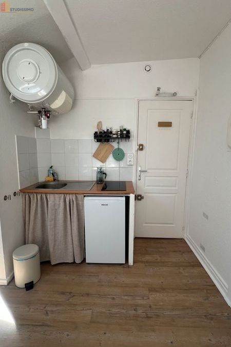 Studio 15m² Toulon 83000 - Meublé, dernier étage - Photo 1