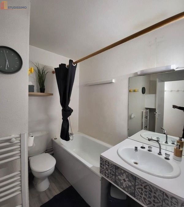 Studio 28m² Bagnères-de-Bigorre - sans caractéristique - Photo 4