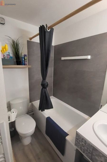 Studio 28m² Bagnères-de-Bigorre - sans caractéristique - Photo 2