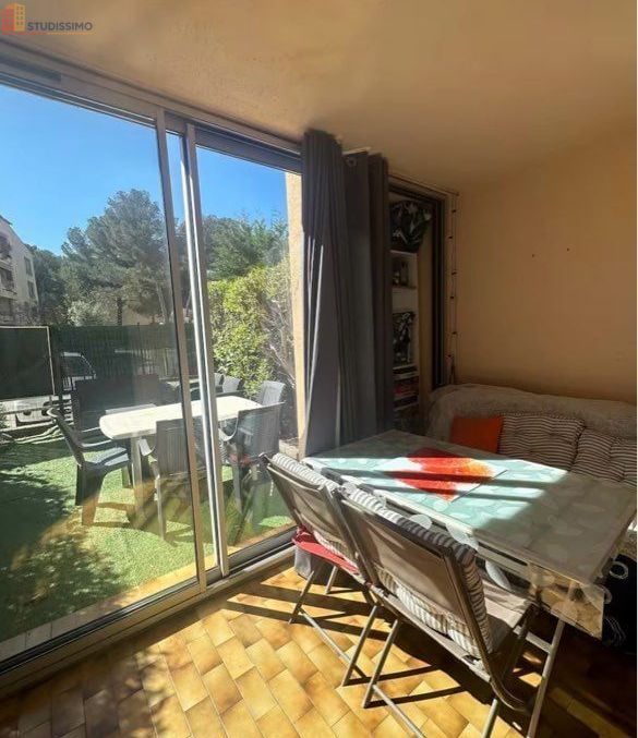 Studio 34m² Saint-Mandrier-sur-Mer - Meublé, DPE D - Photo 2