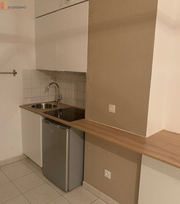 Studio meublé 30m² Hyères - Rez de jardin, lumineux - Photo 3