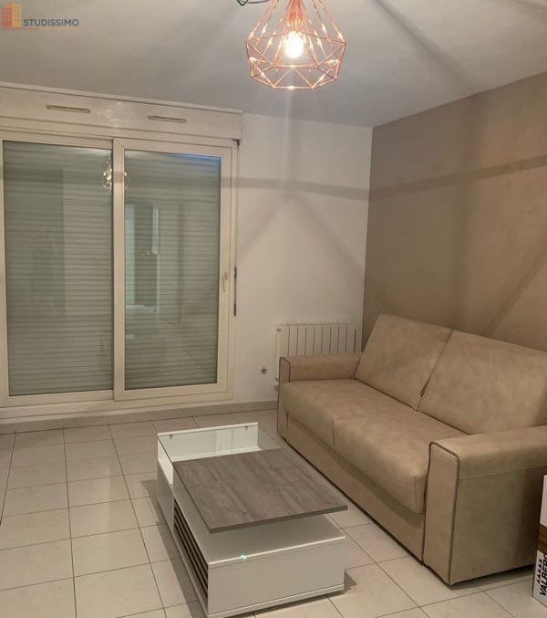 Studio meublé 30m² Hyères - Rez de jardin, lumineux - Photo 2