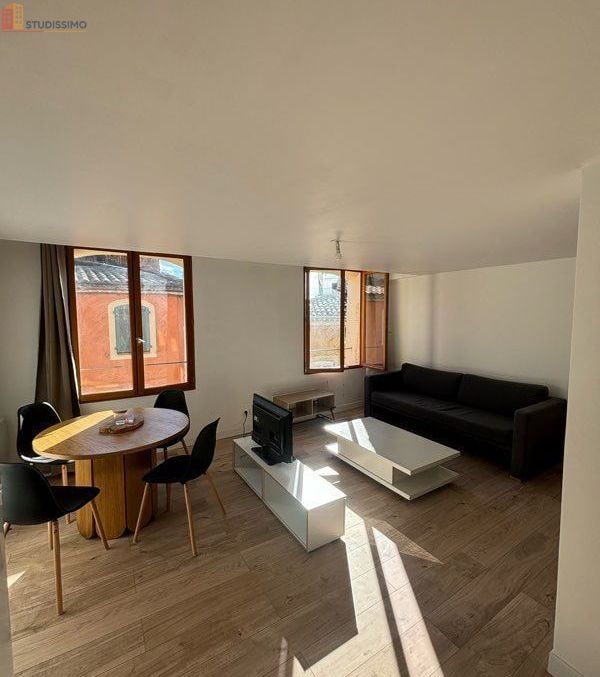 Studio meublé 41m² Draguignan - Lumineux, étage élevé - Photo 4