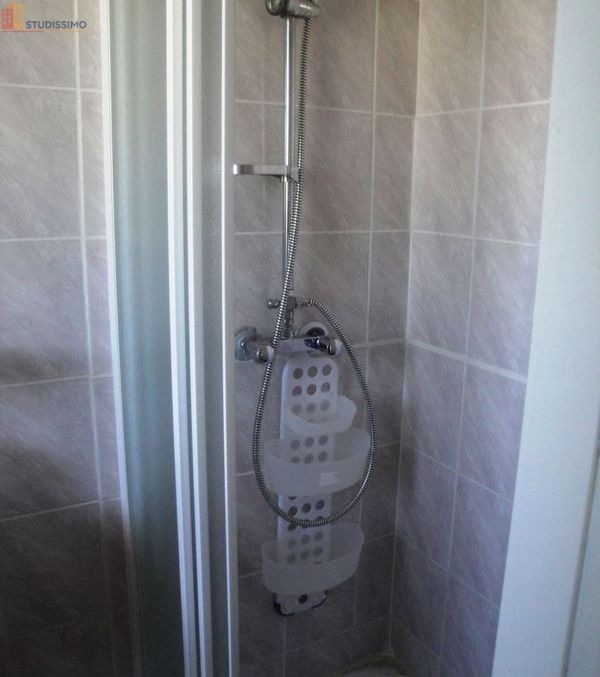 Studio meublé 25m² Fréjus - Meublé, proche commodités - Photo 1