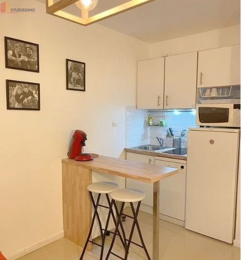 Studio meublé 23m² Six-Fours-les-Plages - Calme, proche plages - Photo 6