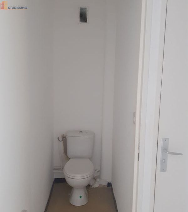 Studio 29m² La Seyne-sur-Mer - Cave, lumineux - Photo 2