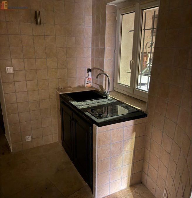 Studio 22m² Cuers centre-ville - Photo 2