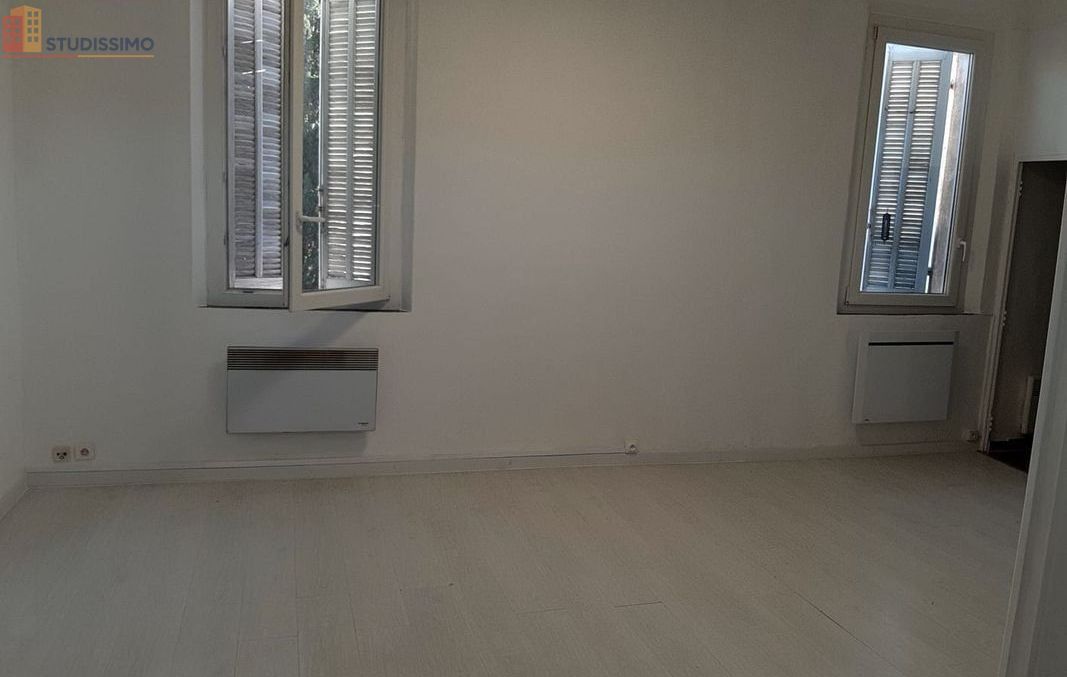 Studio 33m² Brignoles - Proche parking des Augustins - Photo 7