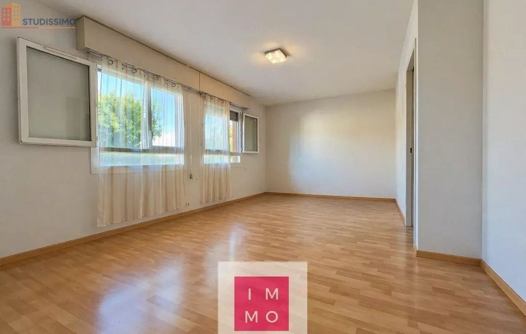 Studio 34m² Tarbes - Chauffage individuel, DPE D - Photo 12