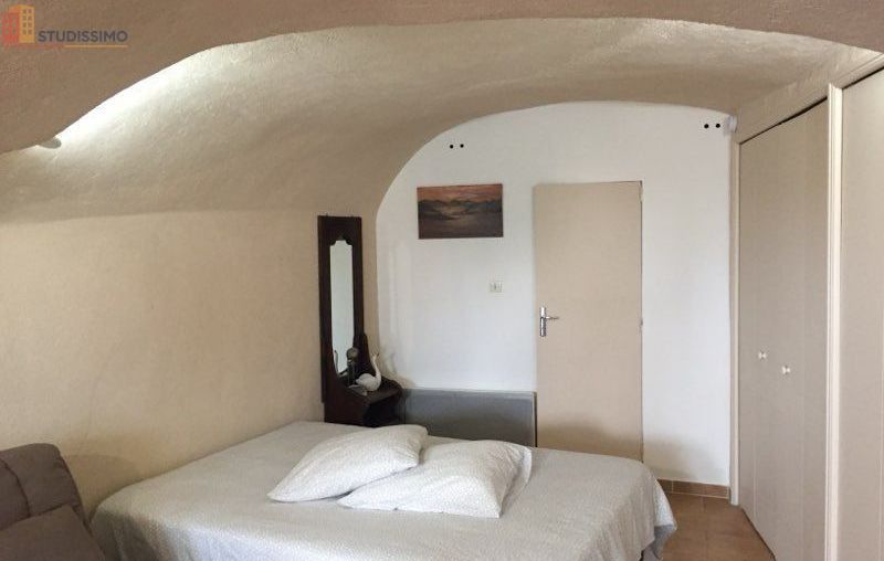 Studio meublé 24m² Cotignac - Meublé, DPE C - Photo 3