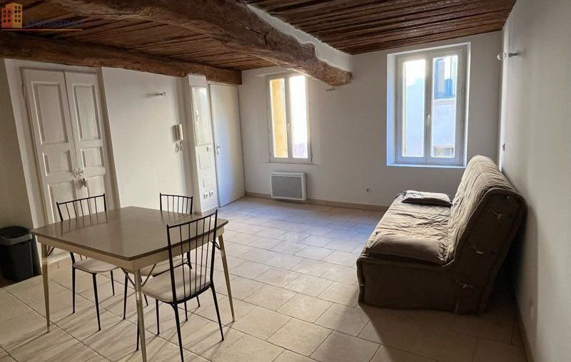 Studio meublé 28m² La Motte - Centre-ville, calme - Photo 2