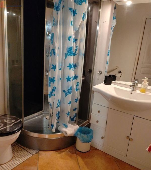 Studio meublé 25m² Signes 83870 - Meublé, 1er étage - Photo 3