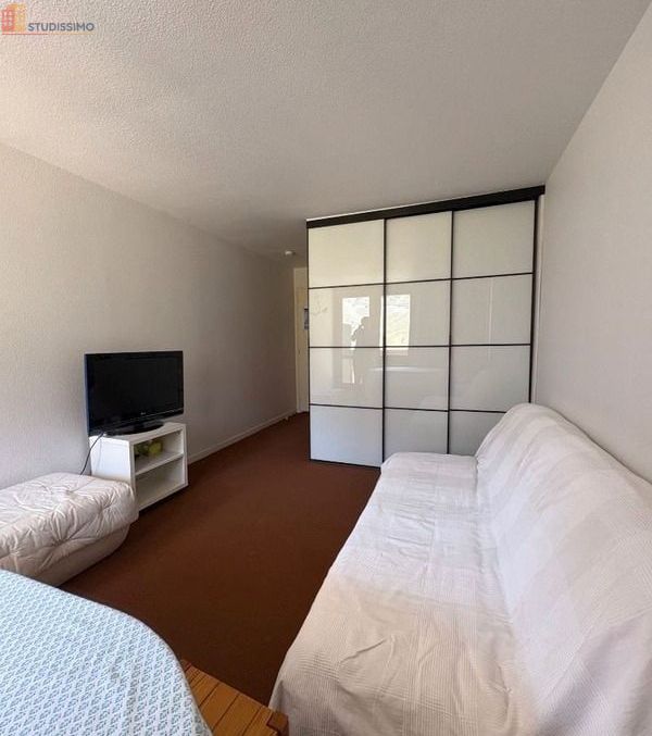 Studio 30m² Bagnères-de-Bigorre - Étage élevé, vue dégagée - Photo 3