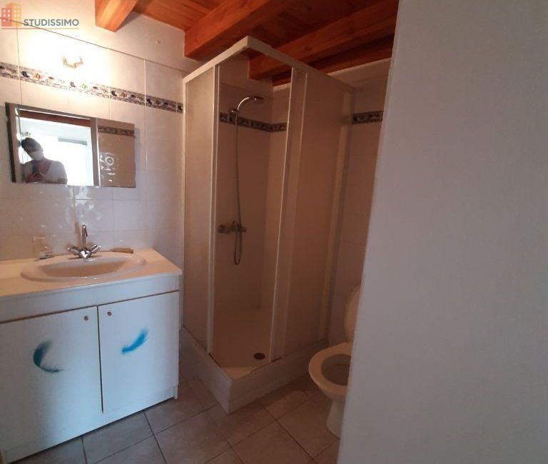 Studio 34m² Saint-Saturnin-lès-Avignon - 1er étage, DPE D - Photo 1