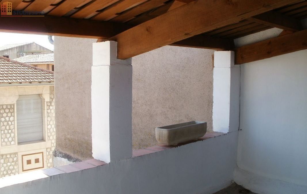 Studio 41m² Cavaillon - Duplex, lumineux - Photo 2