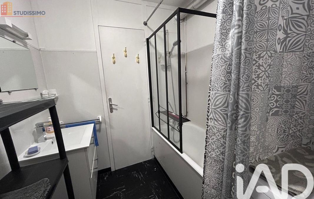 Studio 28m² Bagnères-de-Bigorre - Aucun caractère précisé - Photo 2