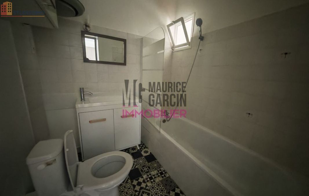 Studio 26m² Entraigues-sur-la-Sorgue - 2e étage, lumineux - Photo 1