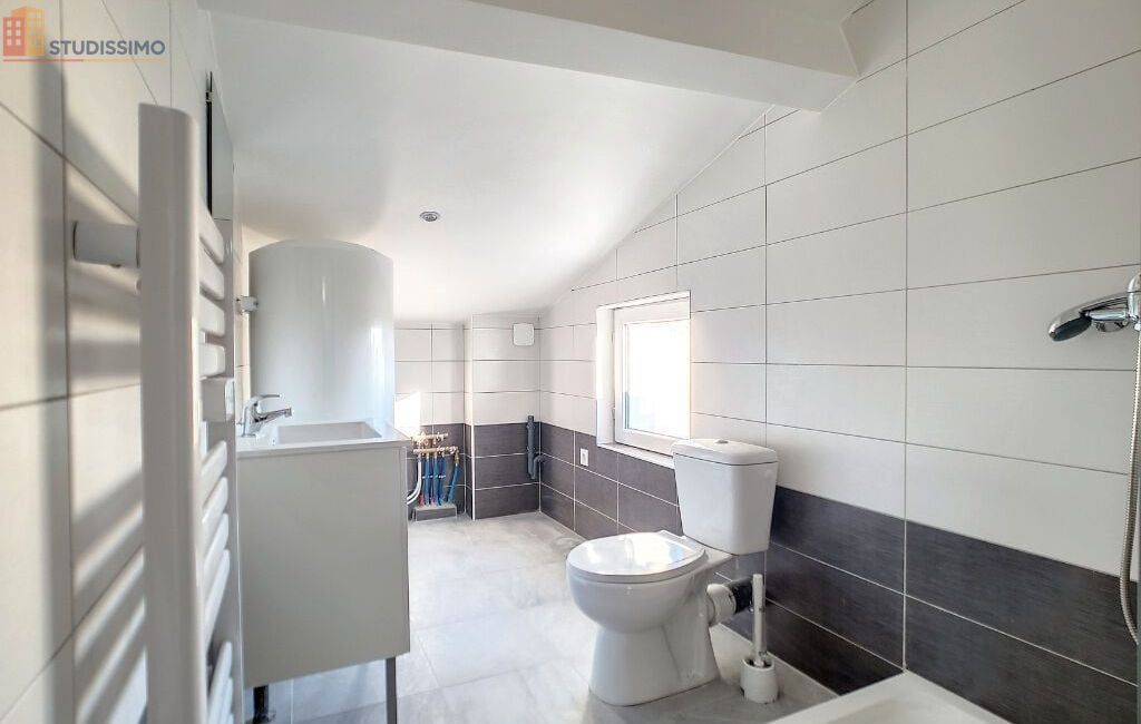 Studio 28m² Carpentras - Dernier étage, lumineux - Photo 1