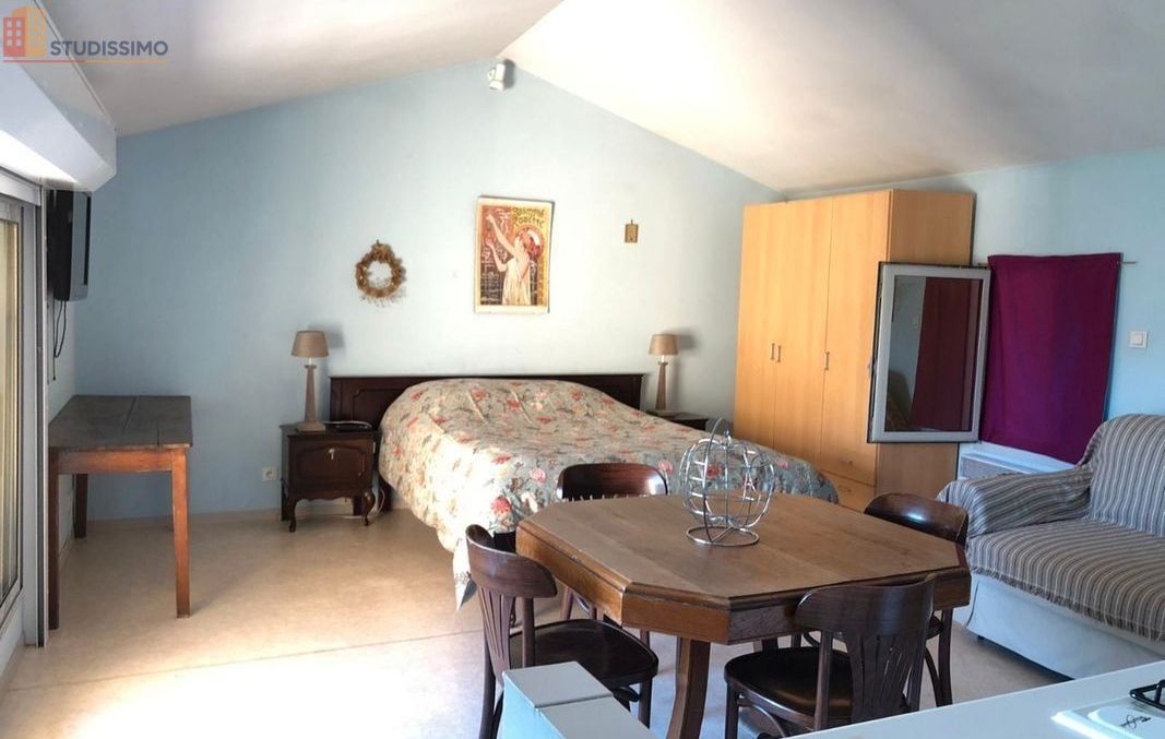 Studio meublé 30m² Beaumes-de-Venise - Meublé, DPE D - Photo 8
