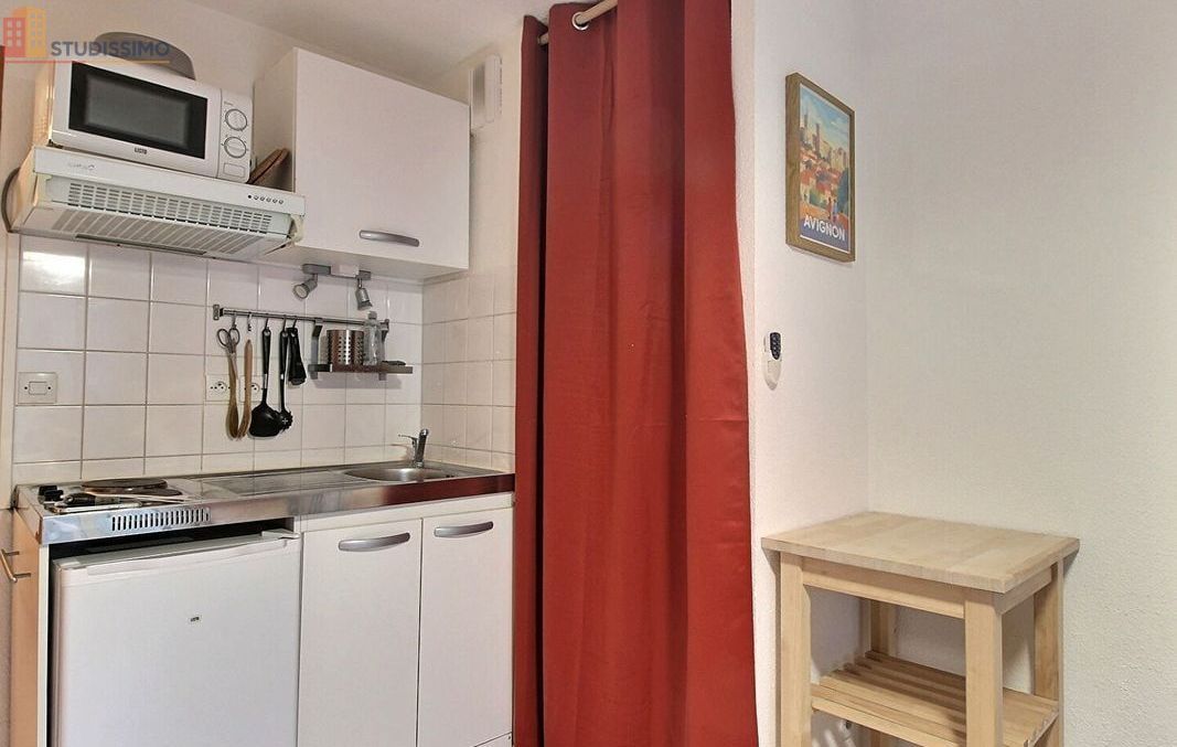Studio meublé 17m² Avignon centre - Meublé, DPE C - Photo 10