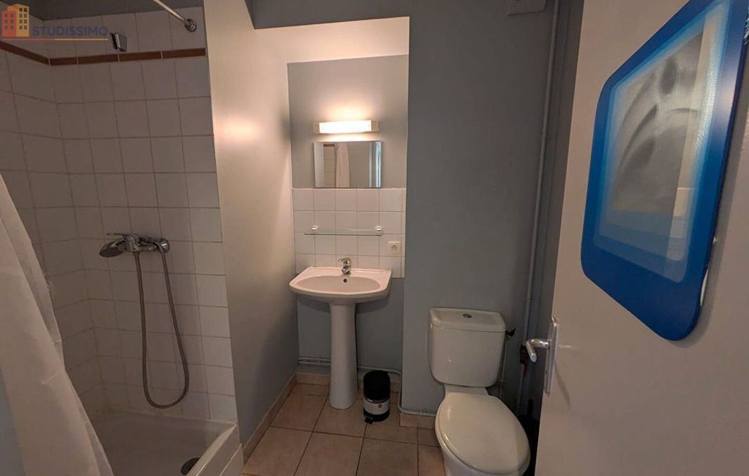 Studio meublé 19m² Avignon 84000 - Meublé, 1er étage - Photo 2