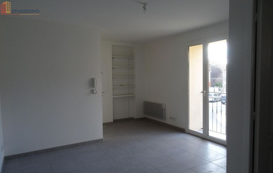 Studio 2m² Camaret-sur-Aigues - C, étage 1/2 - Photo 7
