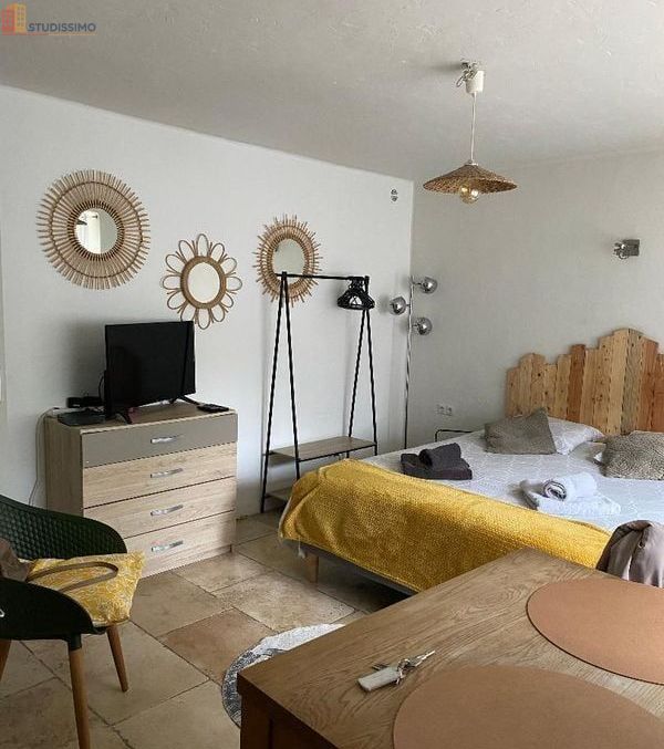 Studio à L'Isle-sur-la-Sorgue