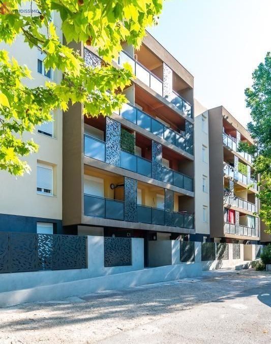 Studio 48m² Carpentras 84200 - Photo 1