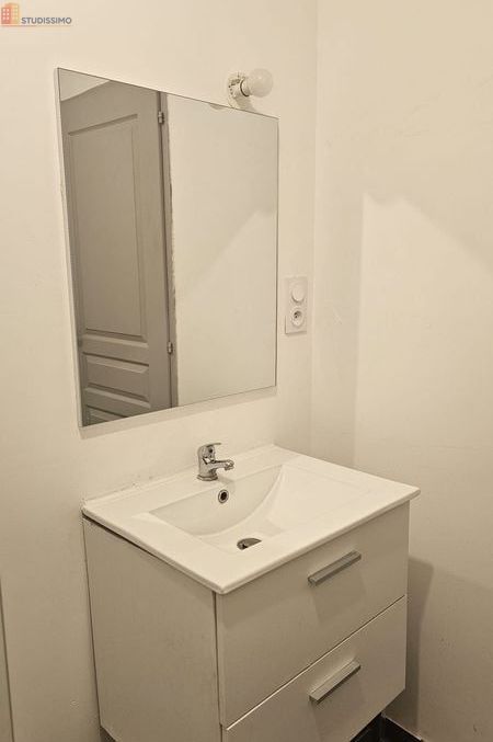 Studio meublé 21m² Avignon - Centre-ville, lumineux - Photo 3