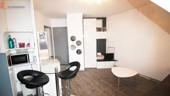 Studio 20m² Tarbes centre-ville - Dernier étage, lumineux - Photo 2