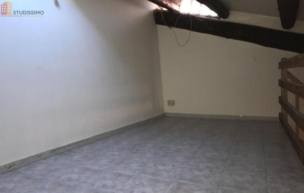Studio 38m² Pertuis - lumineux, proche commerces - Photo 2