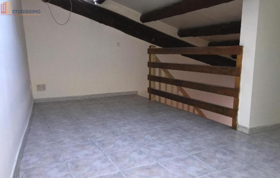 Studio 38m² Pertuis - lumineux, proche commerces - Photo 3